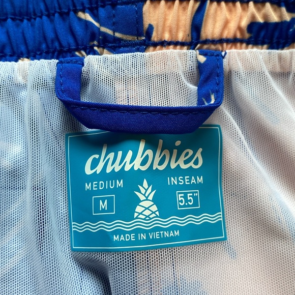 NWT Chubbies The Weekend Kings 5.5” Swim Trunks: Size Medium - Picture 7 of 8